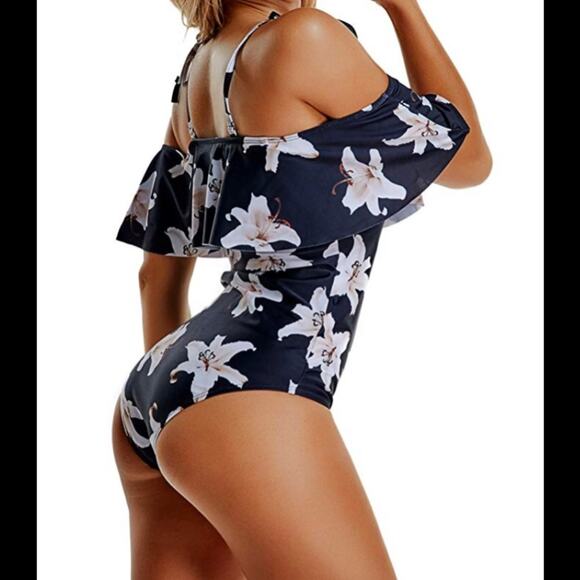 Black/White Floral Off Shoulder Swimwear NWOT - Picture 3 of 6